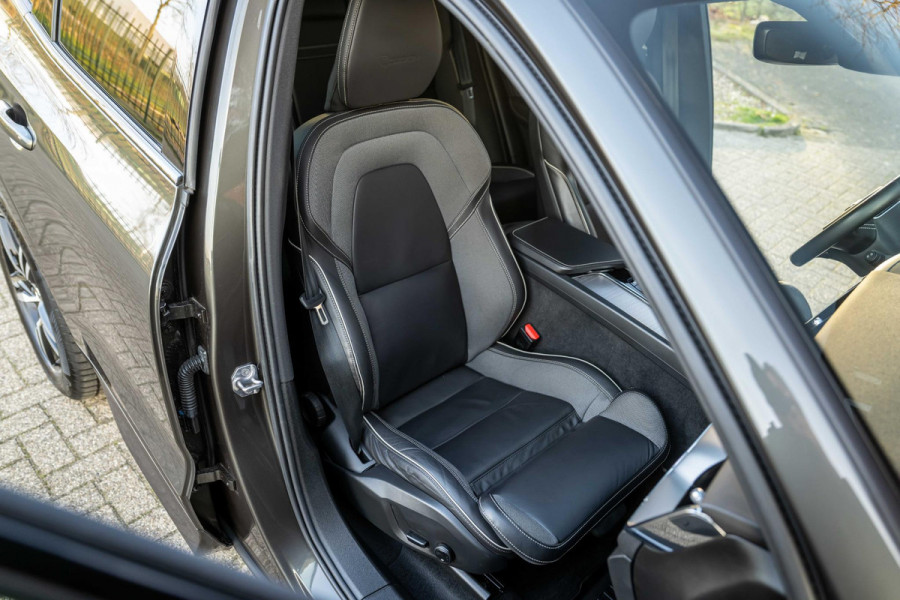 Volvo XC60 2.0 B5 R-Design Memory Camera Trekhaak Orig NL