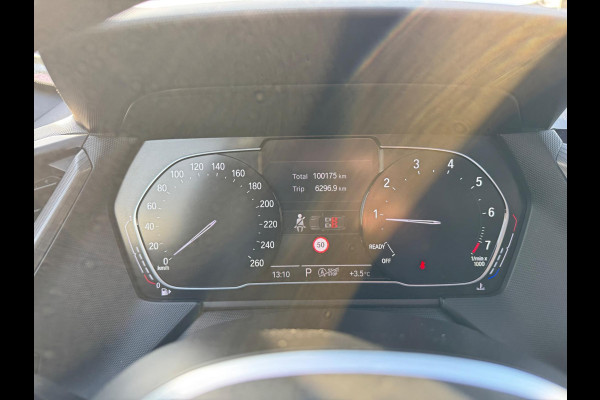 BMW 1-serie 118i High Executive Automaat panorama Led Navigatie
