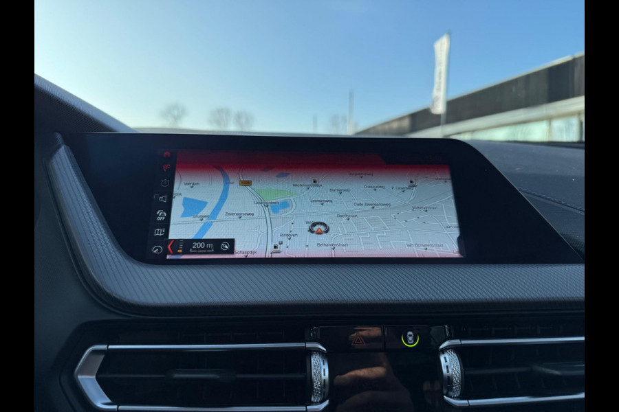 BMW 1-serie 118i High Executive Automaat panorama Led Navigatie
