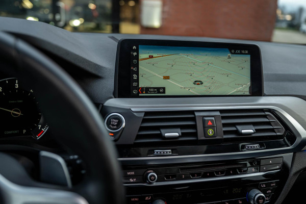 BMW X3 xDrive20i M-Sport Stoelventilatie Trekhaak Pano