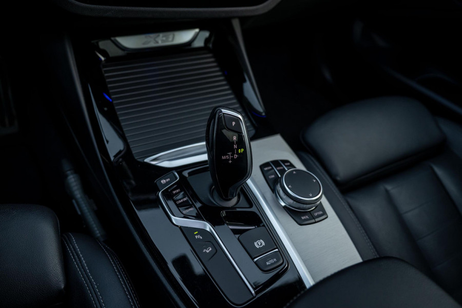 BMW X3 xDrive20i M-Sport Stoelventilatie Trekhaak Pano