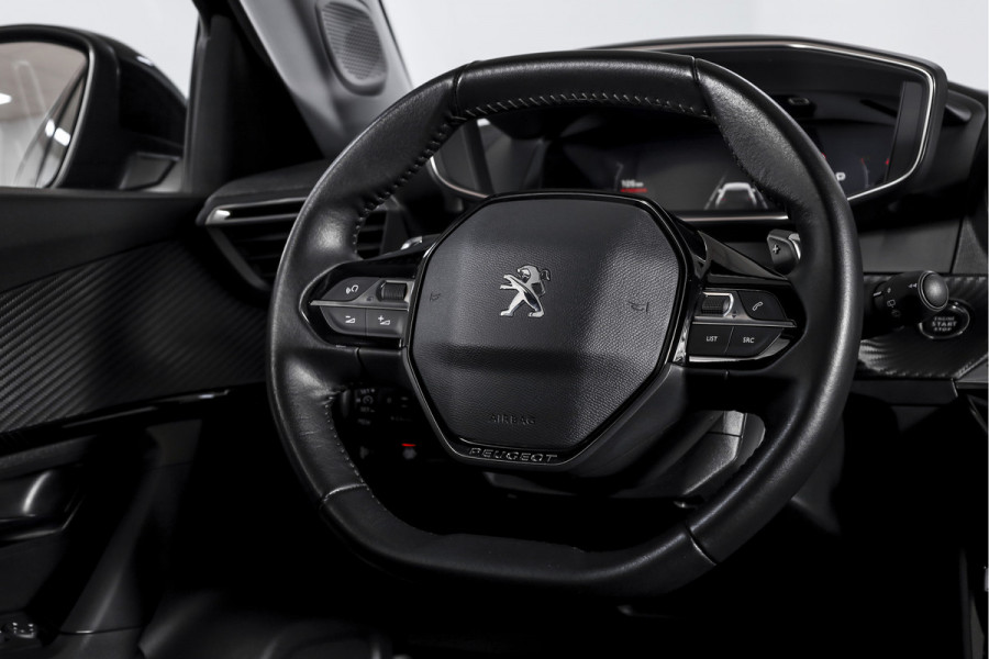 Peugeot 2008 1.2 PureTech 130 PK Allure Pack - Automaat | Dig. Cockpit | Cruise | PDC | Camera | NAV + App. Connect | ECC | Afn. Trekhaak | LM 17" |