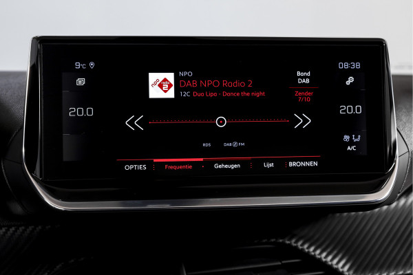 Peugeot 2008 1.2 PureTech 130 PK Allure Pack - Automaat | Dig. Cockpit | Cruise | PDC | Camera | NAV + App. Connect | ECC | Afn. Trekhaak | LM 17" |