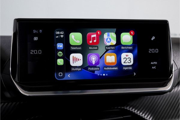 Peugeot 2008 1.2 PureTech 130 PK Allure Pack - Automaat | Dig. Cockpit | Cruise | PDC | Camera | NAV + App. Connect | ECC | Afn. Trekhaak | LM 17" |