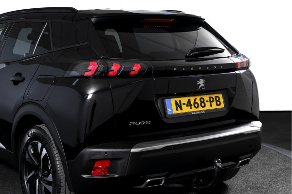 Peugeot 2008 1.2 PureTech 130 PK Allure Pack - Automaat | Dig. Cockpit | Cruise | PDC | Camera | NAV + App. Connect | ECC | Afn. Trekhaak | LM 17" |