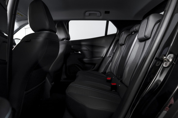 Peugeot 2008 1.2 PureTech 130 PK Allure Pack - Automaat | Dig. Cockpit | Cruise | PDC | Camera | NAV + App. Connect | ECC | Afn. Trekhaak | LM 17" |