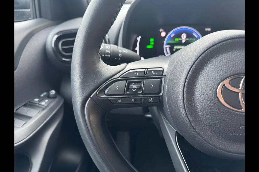 Toyota Yaris Cross 1.5 Hybrid 130pk Dynamic Plus Comfort Pack | Dodehoekherkenning, Parkeersensoren, Stoel + Stuurverwarming