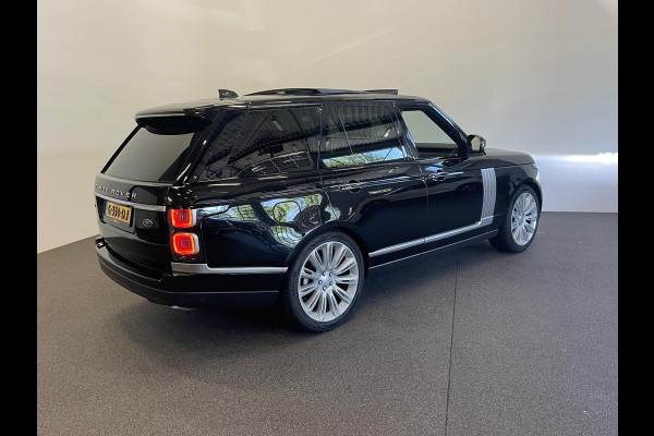 Land Rover Range Rover 3.0 TDV6 Autobiography Trekhaak Panoramadak Navigatie Apple Carplay/Android Auto Adaptive Cruise Control Camera Parkeersensoren Head-up Display Stoelverwarming en verkoeling Stuurverwarming Matrix Ledkoplampen Getinte ramen Luchtvering