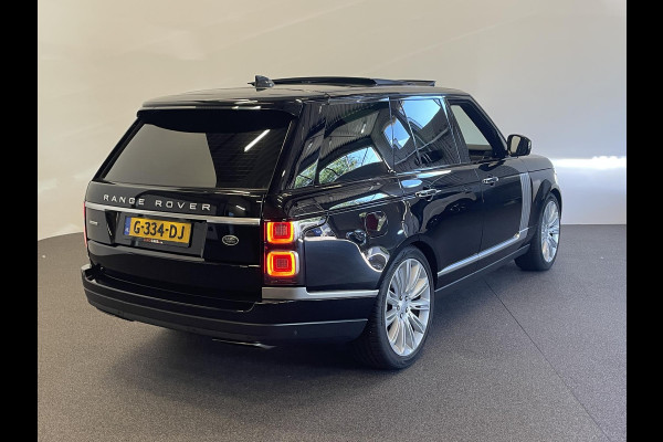 Land Rover Range Rover 3.0 TDV6 Autobiography Trekhaak Panoramadak Navigatie Apple Carplay/Android Auto Adaptive Cruise Control Camera Parkeersensoren Head-up Display Stoelverwarming en verkoeling Stuurverwarming Matrix Ledkoplampen Getinte ramen Luchtvering