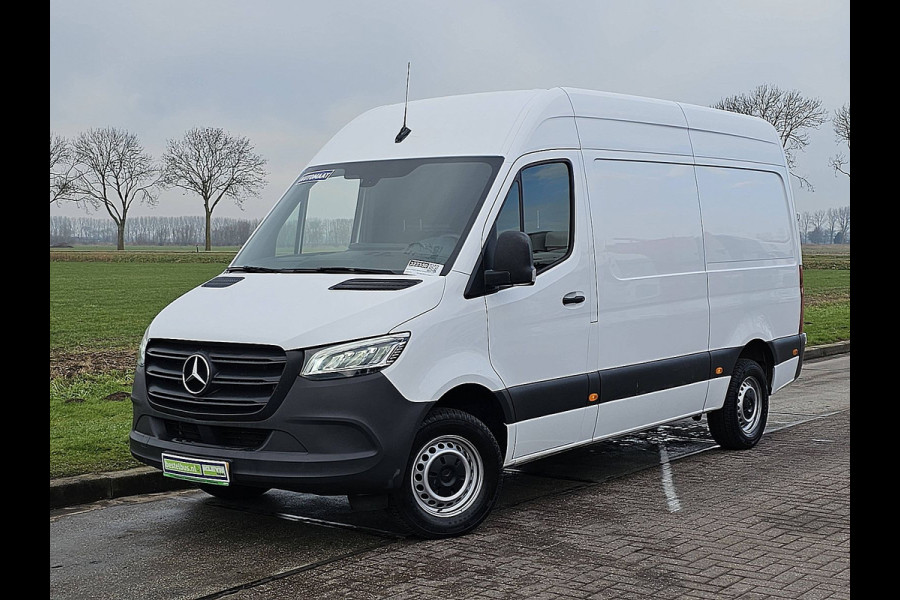 Mercedes-Benz Sprinter 315 L2H2 RWD LED Mbux 10 Navi Camera Airco Automaat 3 Zits Euro6 150 PK!