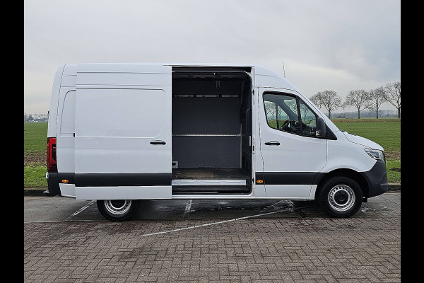 Mercedes-Benz Sprinter 315 L2H2 RWD LED Mbux 10 Navi Camera Airco Automaat 3 Zits Euro6 150 PK!