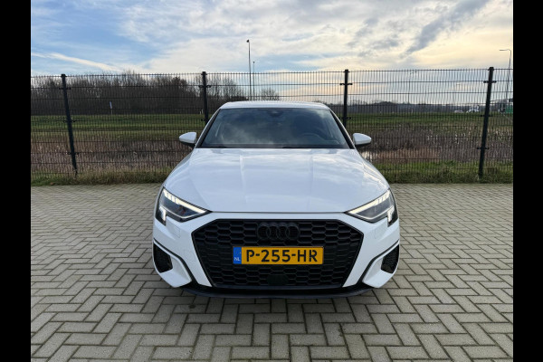 Audi A3 Sportback 35 TFSI Advanced edition | Black edition | Sportstoelen | PDC | Carplay