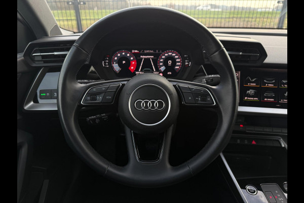 Audi A3 Sportback 35 TFSI Advanced edition | Black edition | Sportstoelen | PDC | Carplay