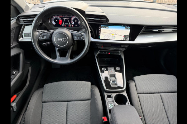 Audi A3 Sportback 35 TFSI Advanced edition | Black edition | Sportstoelen | PDC | Carplay