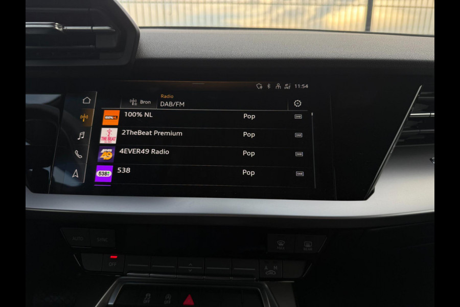 Audi A3 Sportback 35 TFSI Advanced edition | Black edition | Sportstoelen | PDC | Carplay