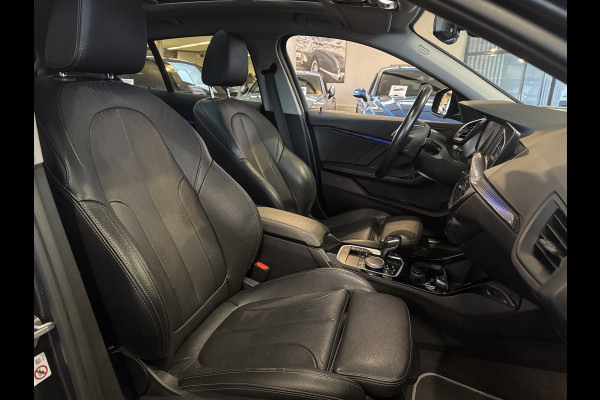 BMW 1-serie 118IA 140PK AUT. HIGH EXECUTIVE SPORT PANORAMADAK/CAMERA/LEDER****