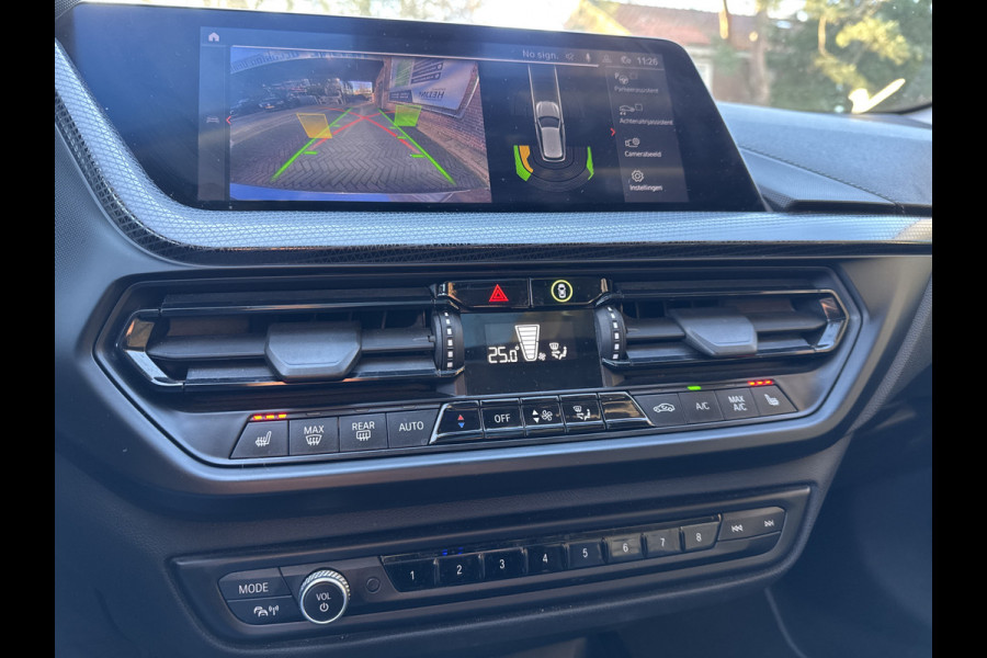 BMW 1-serie 118IA 140PK AUT. HIGH EXECUTIVE SPORT PANORAMADAK/CAMERA/LEDER****