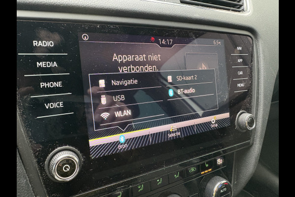 Škoda Octavia Combi 1.0 TSi 115pk Business Edition LEDER/NAVI/CARPLAY/CRUISE/PDC/WINTERPACK