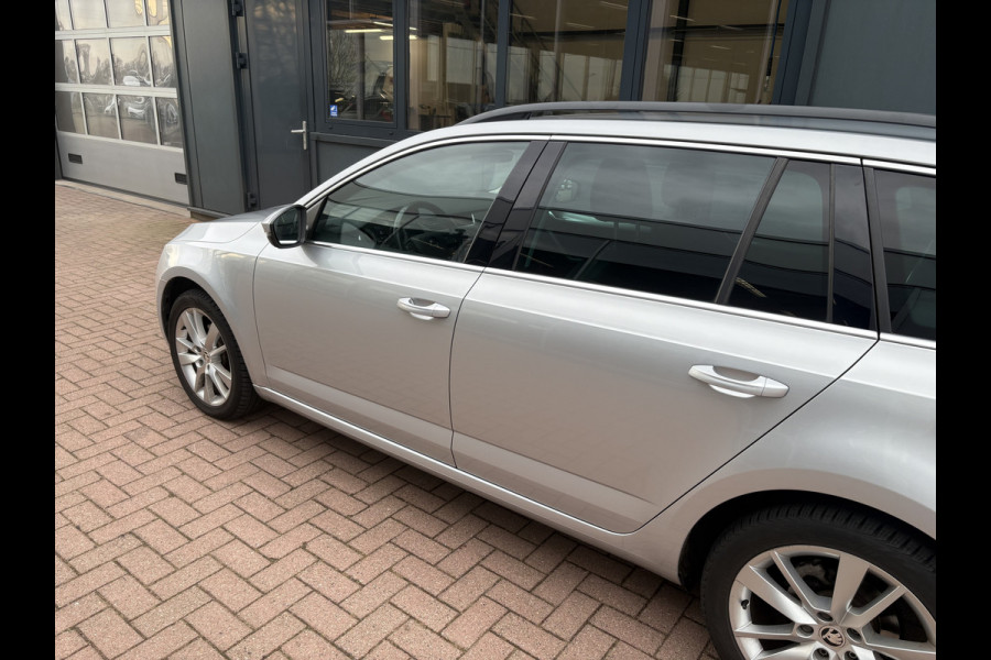 Škoda Octavia Combi 1.0 TSi 115pk Business Edition LEDER/NAVI/CARPLAY/CRUISE/PDC/WINTERPACK