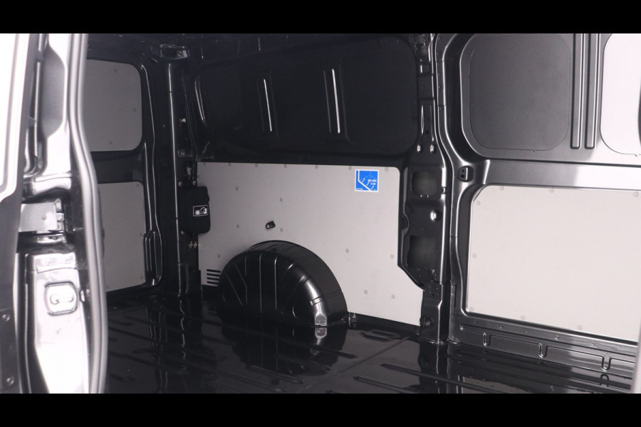 Volkswagen Transporter L2H1 2.0 TDI 150PK Style-Intro / Direct leverbaar / BPM-vrij