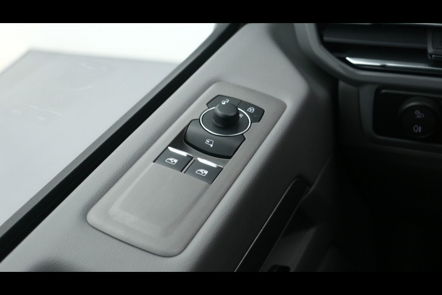 Volkswagen Transporter L2H1 2.0 TDI 150PK Style-Intro / Direct leverbaar / BPM-vrij