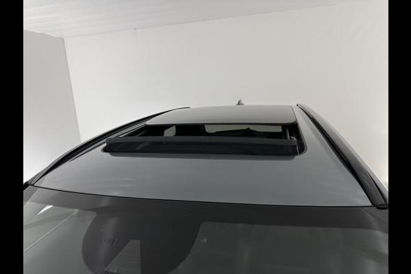 Volvo XC60 2.0 B5 Business Pro R-Design (INCL.BTW) Aut. *PANO | LUXURY-LEATHER | FULL-LEATHER | MEMORY-PACK | HEATED-SPORTSEATS | CAMERA | NAVI-FULLMAP | SHIFT-PADDLES | PRIVACY-GLASS | AIR-SUSPENSION | ECC | PDC | CRUISE | 19''ALU