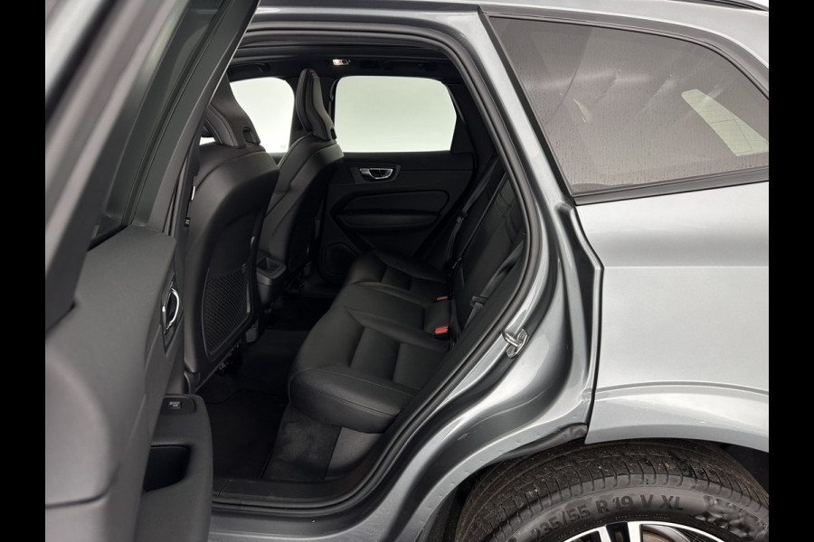 Volvo XC60 2.0 B5 Business Pro R-Design (INCL.BTW) Aut. *PANO | LUXURY-LEATHER | FULL-LEATHER | MEMORY-PACK | HEATED-SPORTSEATS | CAMERA | NAVI-FULLMAP | SHIFT-PADDLES | PRIVACY-GLASS | AIR-SUSPENSION | ECC | PDC | CRUISE | 19''ALU