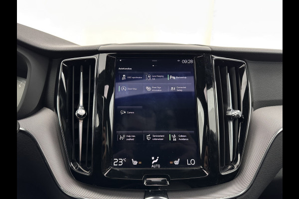 Volvo XC60 2.0 B5 Business Pro R-Design (INCL.BTW) Aut. *PANO | LUXURY-LEATHER | FULL-LEATHER | MEMORY-PACK | HEATED-SPORTSEATS | CAMERA | NAVI-FULLMAP | SHIFT-PADDLES | PRIVACY-GLASS | AIR-SUSPENSION | ECC | PDC | CRUISE | 19''ALU