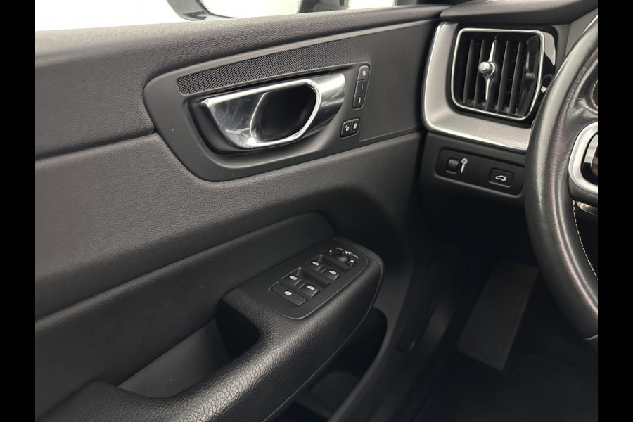 Volvo XC60 2.0 B5 Business Pro R-Design (INCL.BTW) Aut. *PANO | LUXURY-LEATHER | FULL-LEATHER | MEMORY-PACK | HEATED-SPORTSEATS | CAMERA | NAVI-FULLMAP | SHIFT-PADDLES | PRIVACY-GLASS | AIR-SUSPENSION | ECC | PDC | CRUISE | 19''ALU