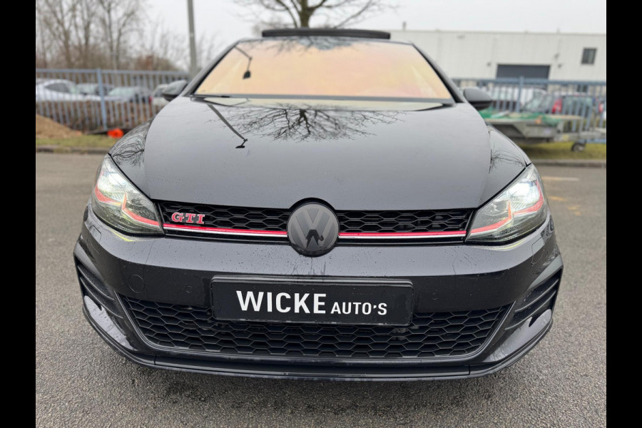 Volkswagen Golf 2.0 TSI GTI Performance Pano Virtual 245 PK ACC Camera standkachel trekhaak