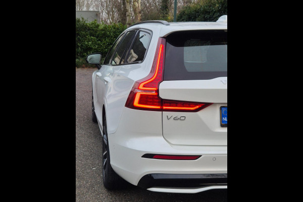 Volvo V60 2.0 T6 hybrid AWD Plus Dark 388PK KRISTAL Autopilot +70km Hyrbride BTW Volle optielijst Adaptieve cruise control CarPlay