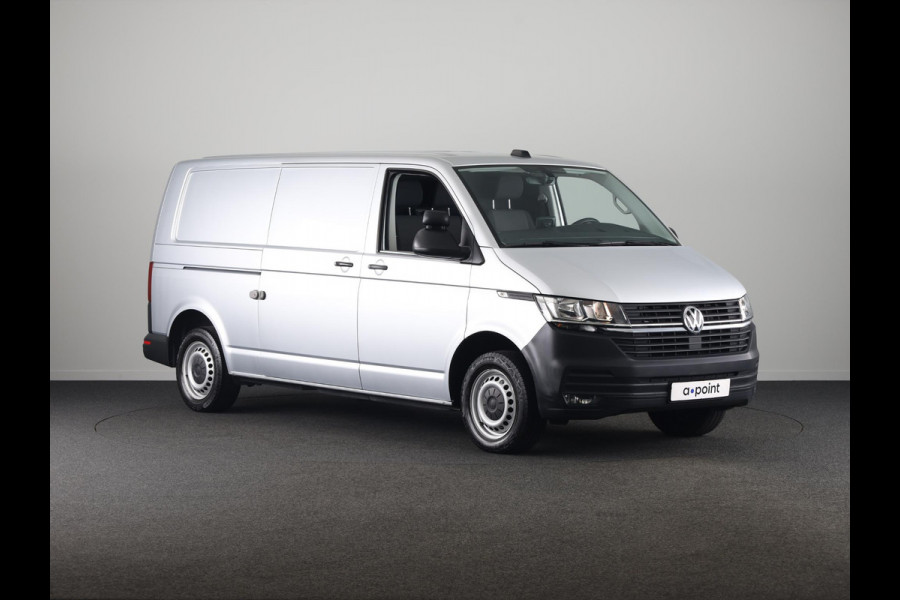 Volkswagen Transporter 2.0 TDI L2H1 32 110 pk | Navigatie via App | Trekhaak | Parkeersensoren achter | Cruise control |