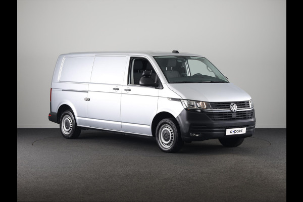 Volkswagen Transporter 2.0 TDI L2H1 32 110 pk | Navigatie via App | Trekhaak | Parkeersensoren achter | Cruise control |
