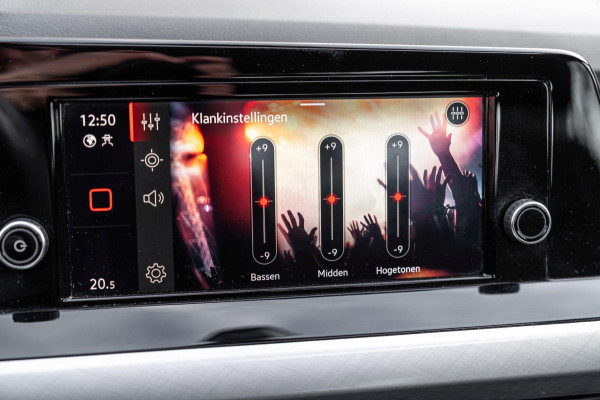 Volkswagen Golf 1.0 TSI Life 110 PK 1e Eig Adaptive Pano Sfeerverl. LED 17''