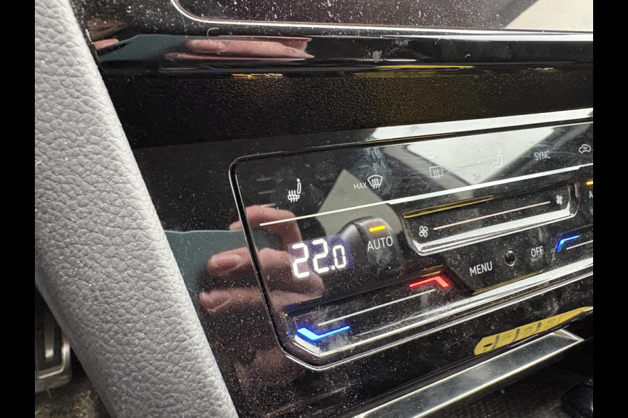 Volkswagen Arteon Shooting Brake 1.4 TSI eHybrid Elegance Business+ | Wegklapbare Trekhaak | Stoelverwarming | Stuurwielverwarming | Camera | Side Assist | Comfort stoelen elektrisch verstelbaar