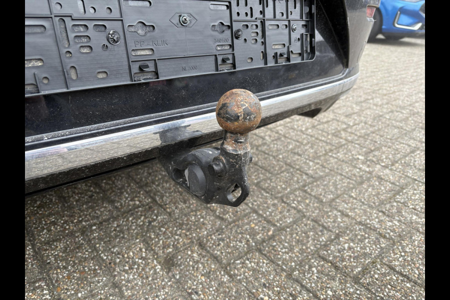 Volkswagen Arteon Shooting Brake 1.4 TSI eHybrid Elegance Business+ | Wegklapbare Trekhaak | Stoelverwarming | Stuurwielverwarming | Camera | Side Assist | Comfort stoelen elektrisch verstelbaar