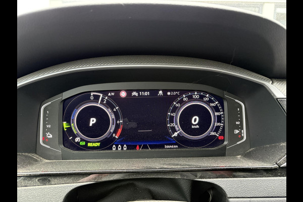 Volkswagen Arteon Shooting Brake 1.4 TSI eHybrid Elegance Business+ | Wegklapbare Trekhaak | Stoelverwarming | Stuurwielverwarming | Camera | Side Assist | Comfort stoelen elektrisch verstelbaar