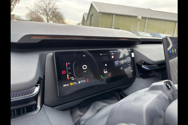 Lynk & Co 08 1.5 More NIEUW MODEL Panoramadak, Camera's, Harman / Kardon geluid installatie