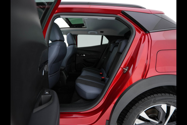 Peugeot e-2008 EV Allure 50 kWh [ 3-Fase ] {SOH-84%} (INCL-BTW) *PANO | LEATHER-FABRIC | FULL-LED | SPORT-SEATS | DIGI-COCKPIT | CAMERA | KEYLESS | PRIVACY-GLASS | DAB+ | NAVI-FULLMAP | ECC | CARPLAY | LANE-ASSIST | PDC | CRUISE | 17''ALU*