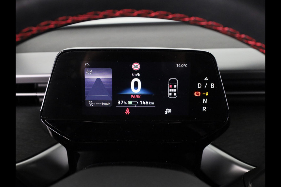 Volkswagen ID. Buzz GTX 86 kWh LWB 7p. 340 pk | Verlengde garantie | Navigatie | Trekhaak (wegklapbaar) | Parkeersensoren (Park assist) | Achteruitrijcamera | Stoelverwarming v/a |