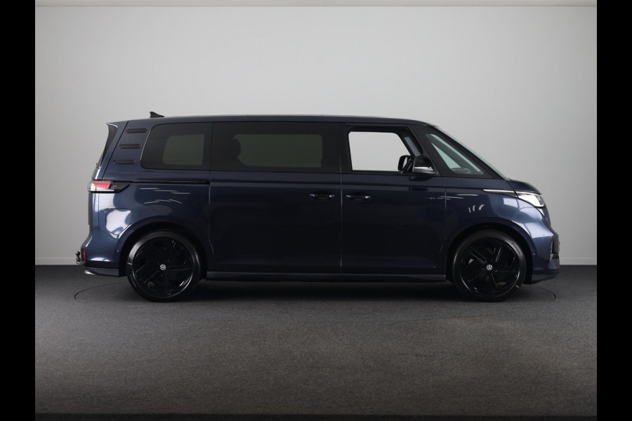 Volkswagen ID. Buzz GTX 86 kWh LWB 7p. 340 pk | Verlengde garantie | Navigatie | Trekhaak (wegklapbaar) | Parkeersensoren (Park assist) | Achteruitrijcamera | Stoelverwarming v/a |
