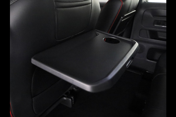 Volkswagen ID. Buzz GTX 86 kWh LWB 7p. 340 pk | Verlengde garantie | Navigatie | Trekhaak (wegklapbaar) | Parkeersensoren (Park assist) | Achteruitrijcamera | Stoelverwarming v/a |