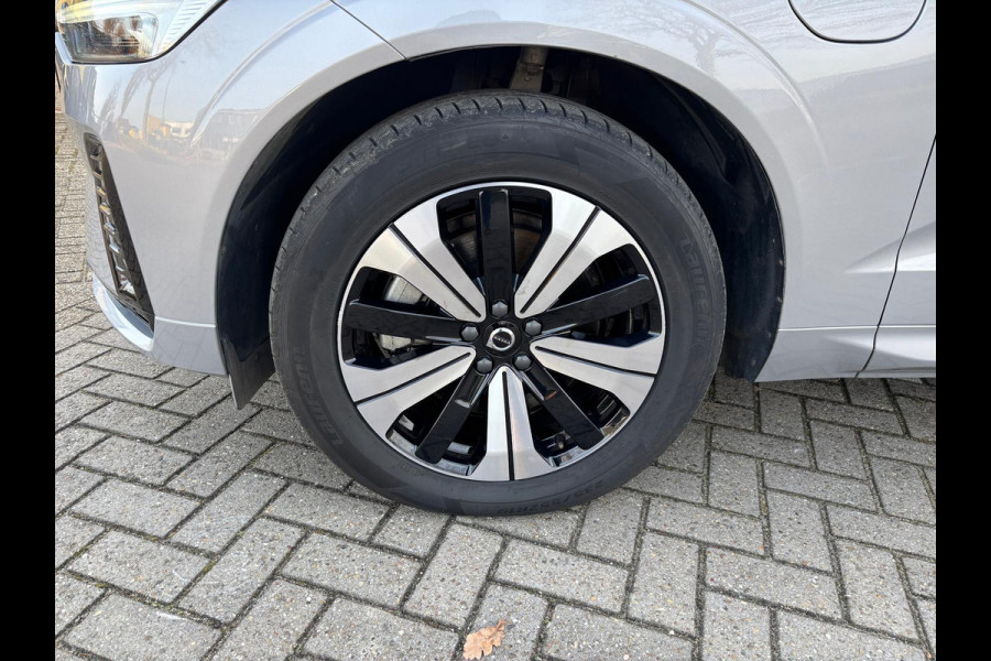 Volvo XC60 2.0 T6 Plug-in hybrid AWD Plus Dark Lichtmetalen Velgen, Panorama Dak, Camera, Lederen bekleding