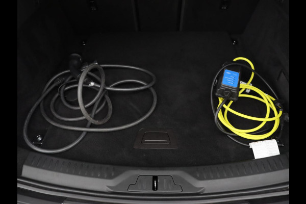 Jaguar I-PACE EV320 S Business Pack 90kWh | SOH 91% | Stoelverwarming | 360 Camera | Meridian Surround | Carplay | Full LED | Navigatie | 20'' | Keyless | Digital Cockpit