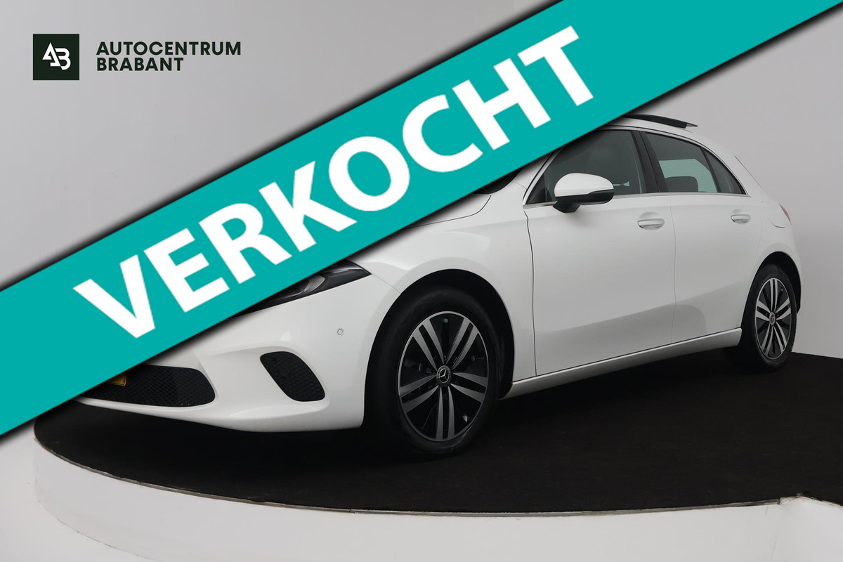 Mercedes-Benz A-Klasse 250 e Luxury Line (PANORAMADAK, TREKHAAK, CAMERA, SFEERVERLICHTING, STOELVERWARMING)