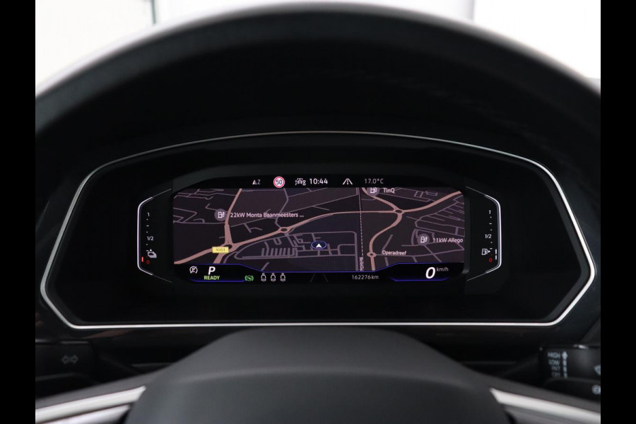 Volkswagen Tiguan 1.4 TSI eHybrid R Line | Trekhaak | Matrix LED | Carplay | Adaptive cruise | Park Assist | Navigatie | Keyless | Virtual Cockpit | Parkeerhulp | PHEV | Plug In