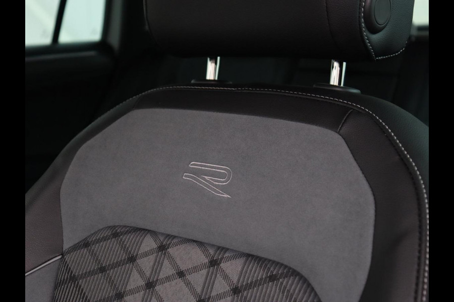 Volkswagen Tiguan 1.4 TSI eHybrid R Line | Trekhaak | Matrix LED | Carplay | Adaptive cruise | Park Assist | Navigatie | Keyless | Virtual Cockpit | Parkeerhulp | PHEV | Plug In