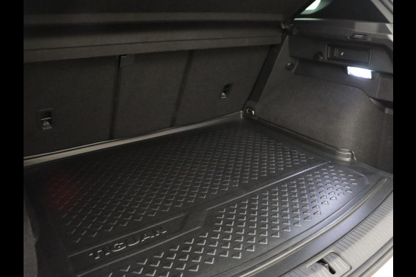 Volkswagen Tiguan 1.4 TSI eHybrid R Line | Trekhaak | Matrix LED | Carplay | Adaptive cruise | Park Assist | Navigatie | Keyless | Virtual Cockpit | Parkeerhulp | PHEV | Plug In