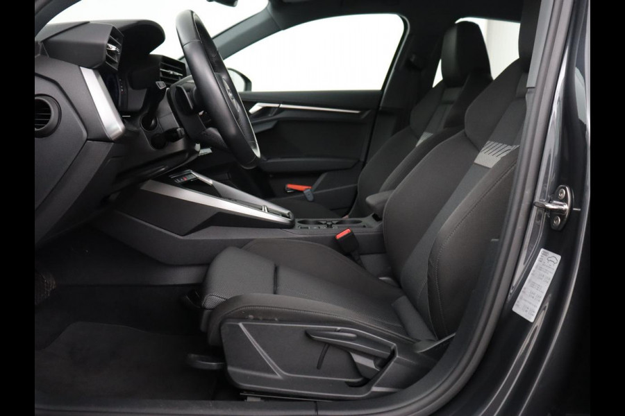 Audi A3 40 TFSIe Advanced edition | Sportstoelen | Carplay | Virtual Cockpit | Navigatie | Full LED | Parkeerhulp | Climate control | Cruise control | PHEV | Plug In
