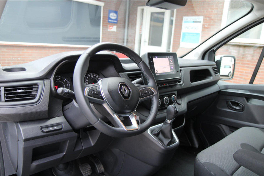 Renault Trafic 2.0 Blue 150PK Automaat L2H1 DC / 6 pers / Trekhaak / App connect